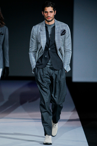 Giorgio Armani / - 2011-2012
